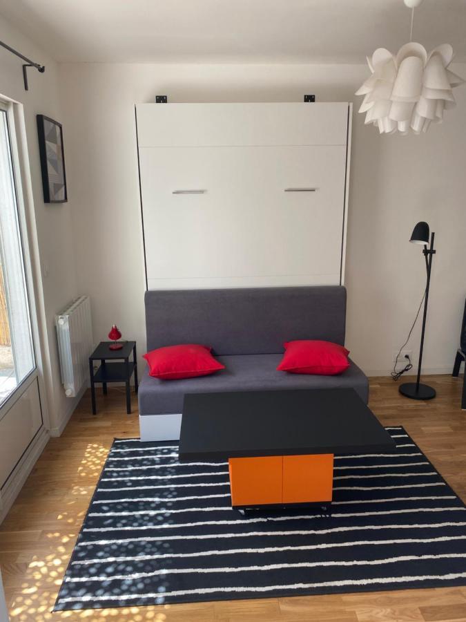 Apartamento Grand studio de 38m2 et cour indépendante de 25m2 dont wifi et Netflix Montpellier Exterior foto