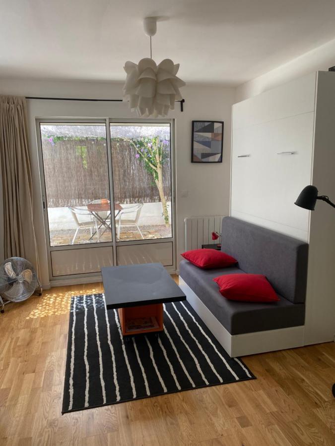Apartamento Grand studio de 38m2 et cour indépendante de 25m2 dont wifi et Netflix Montpellier Exterior foto