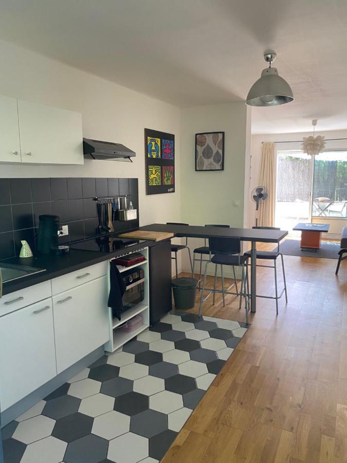 Apartamento Grand studio de 38m2 et cour indépendante de 25m2 dont wifi et Netflix Montpellier Exterior foto
